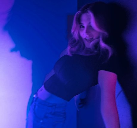 Riley F top pornstar picture