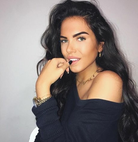 Nana Van Veghel nice model photo