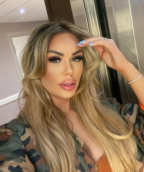 Lisa Amber perfect model gallery