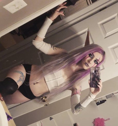 LadySurvival free star pic