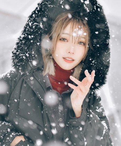 Ely Cosplay pornstar perfect pics