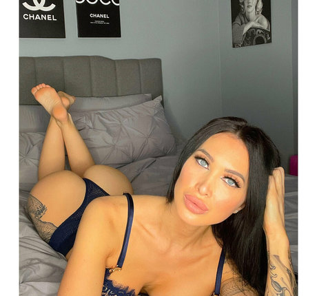 lisaashay star sexy pics