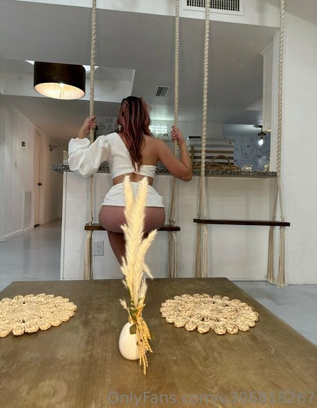 nerdyhayley69 hd actress pic