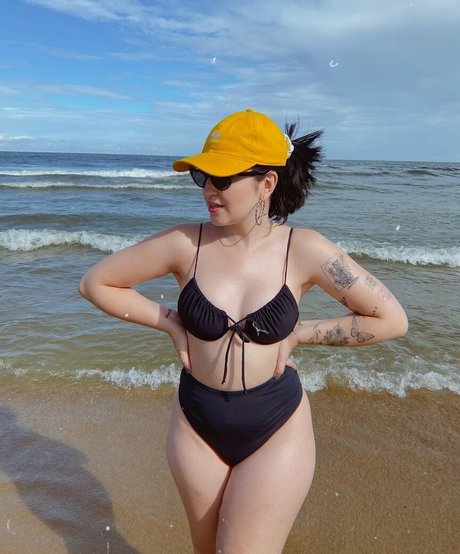 Bella Sant ASMR high quality pornstar picture