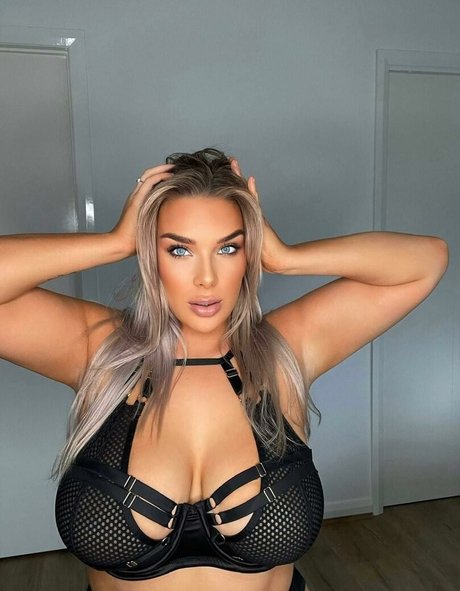 Ashleemunday star xxx pics