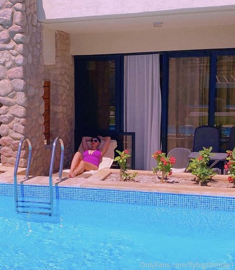 girlwithhugecleavage Profile photo