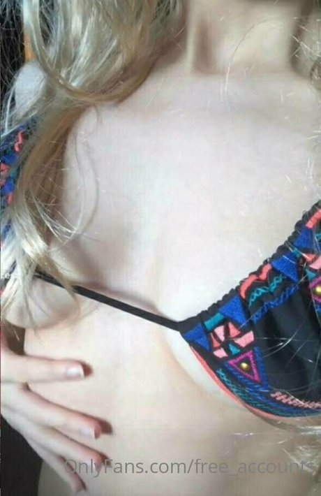 mature solo onlyfans pornographic gallery