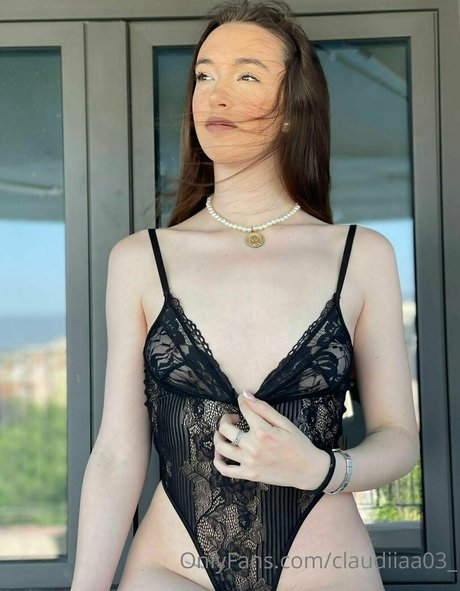 babbyliili top model image