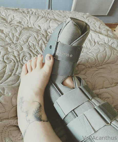 val acanthus star erotic gallery