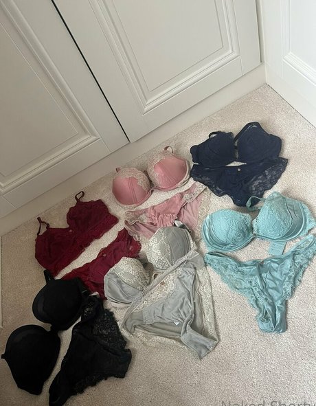 scottishsexkitten nude star photo