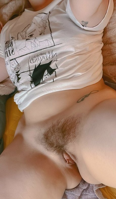 EllieGamerGal star hd pic