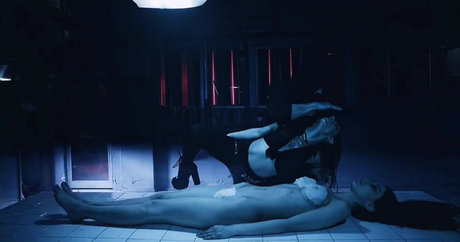 Vahide Bulu sexy star photos