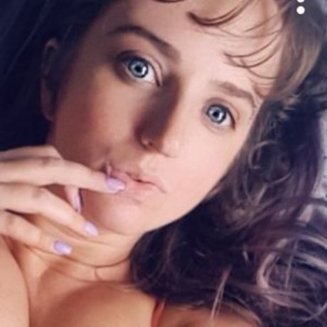 Rach Danderfield pornstar top pic