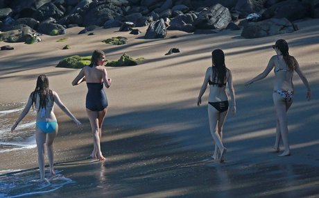 Haim Sisters sexy pornstar image