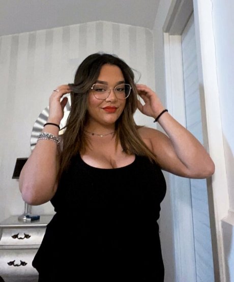 Letizia Scrivani pornstar art gallery