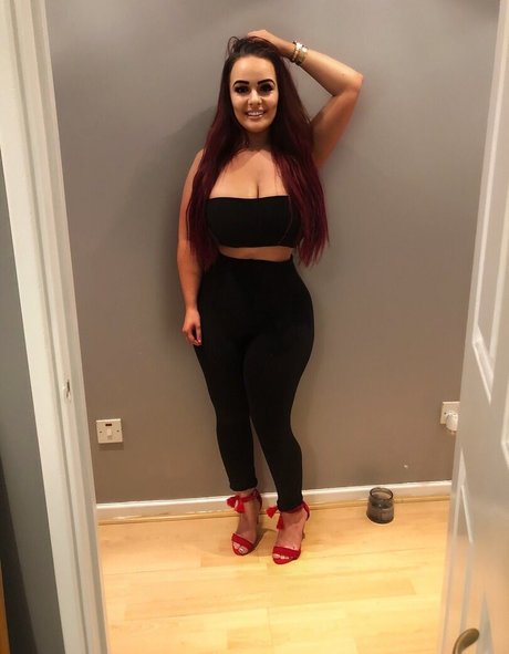 Shauni Rixon star sexy pics