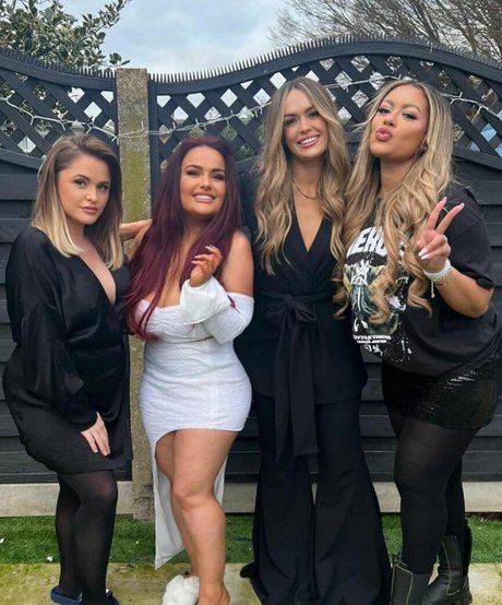 Shauni Rixon pornographic actress galleries