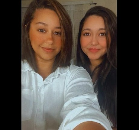 lesbian anal strapon onlyfans top gallery