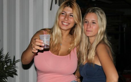 hairy teen pussy onlyfans beautiful naked picture