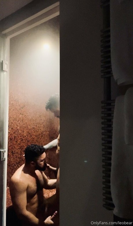 leobear pornstar exclusive pics