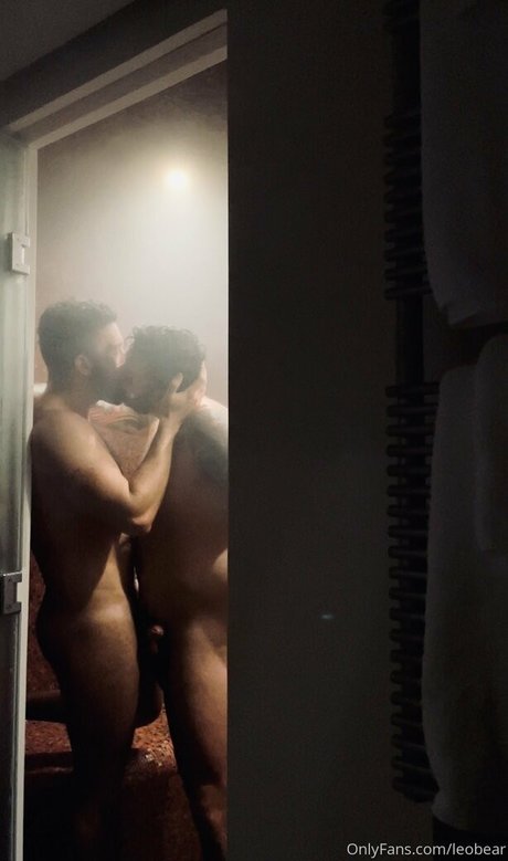 leobear beautiful actress images