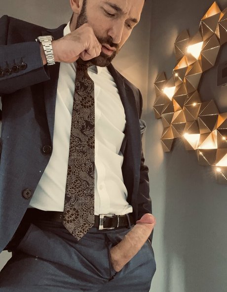 leobear model nude pics