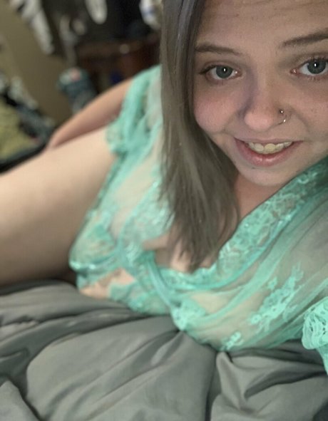 sadiegoldfree nude pornstar image