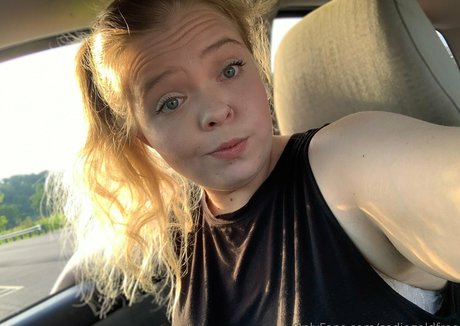 sadiegoldfree art star gallery