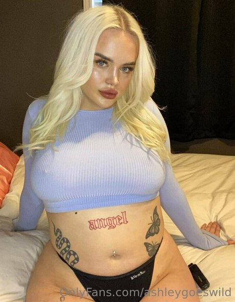 ashleygoeswild perfect star pic