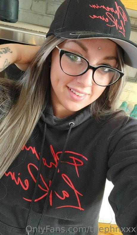 Thephnxxx porn model picture