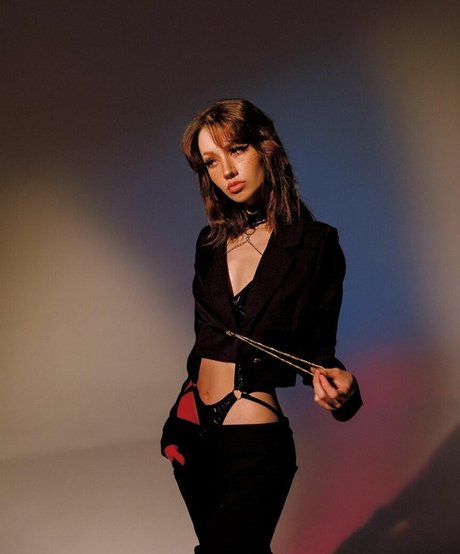 Peach girl23 erotic star picture