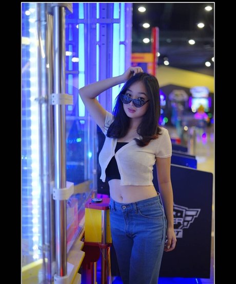 MonicaJeyincaNatasya star art archive