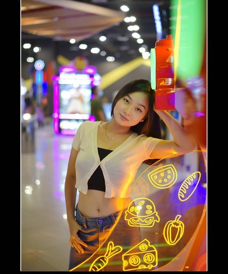 MonicaJeyincaNatasya top pornstar photo