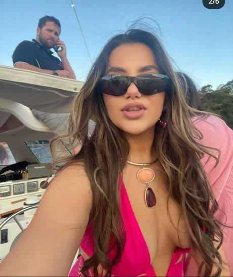 Frenchfever model nudes pics