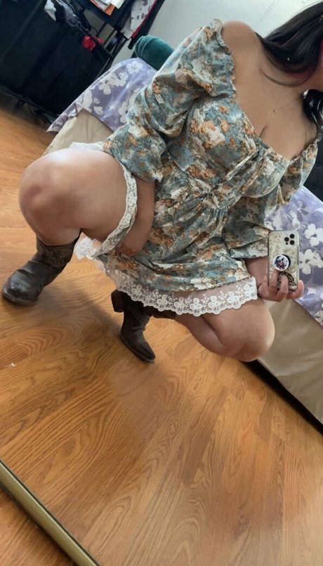 Butterflywteeth model exclusive picture