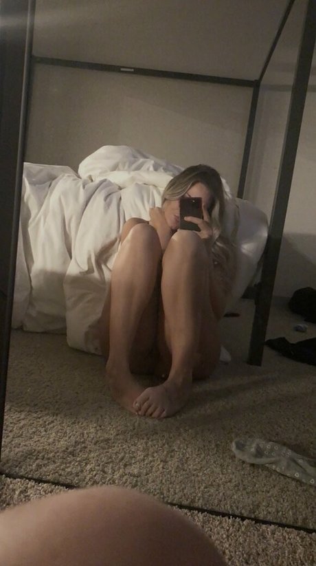 PinkCBJ star adult picture