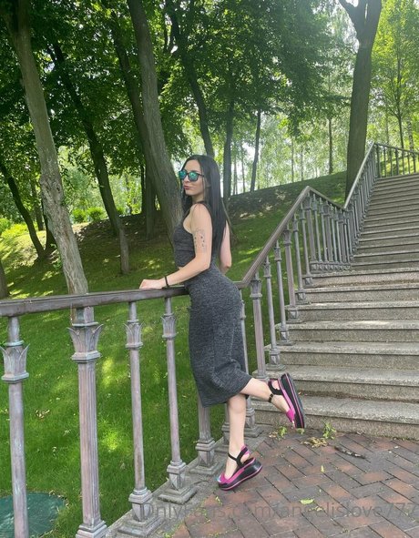 angelina crystal star naked galleries