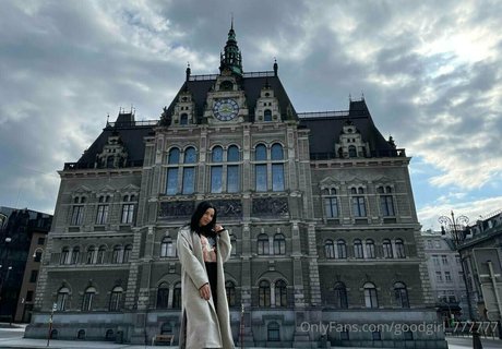 angelina crystal beautiful model pic