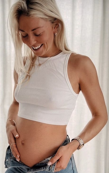 Carina Witthoeft best star galleries