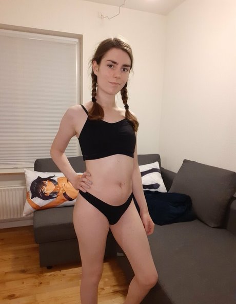 dovelark pretty pornstar img