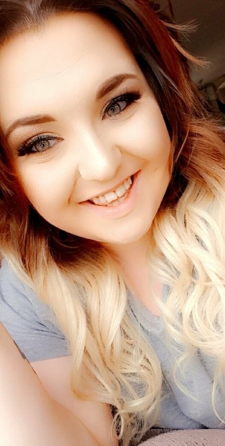 elliemartinxo pornographic star archive