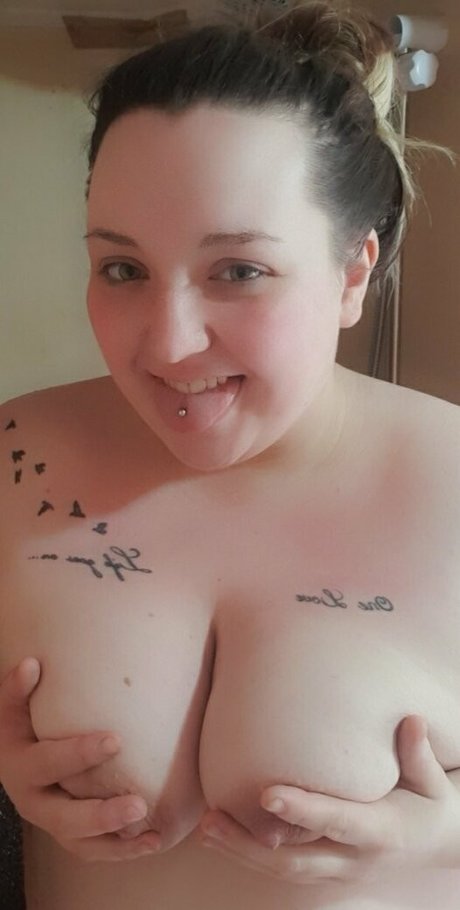 mom onlyfans top photo