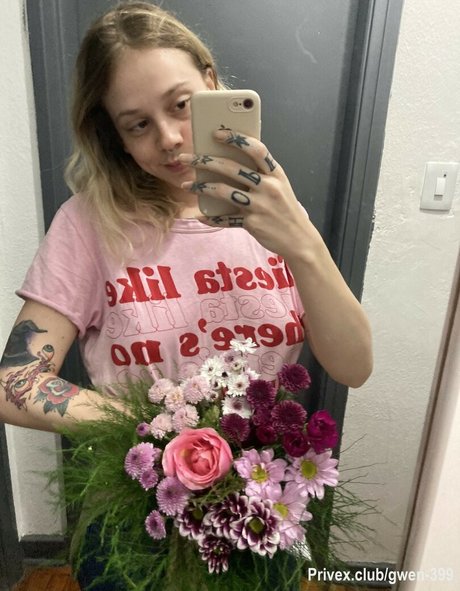 Gwen Stacy nice model pictures