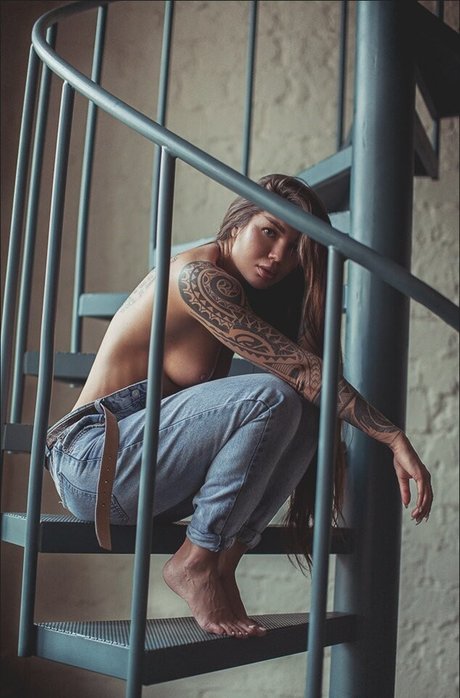 pocahontas persian model sexy img