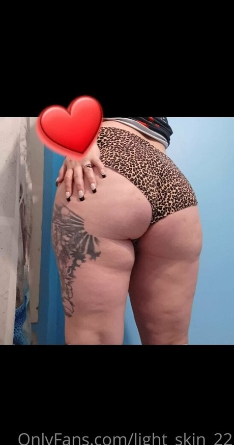 light skin 22 pornstar perfect picture