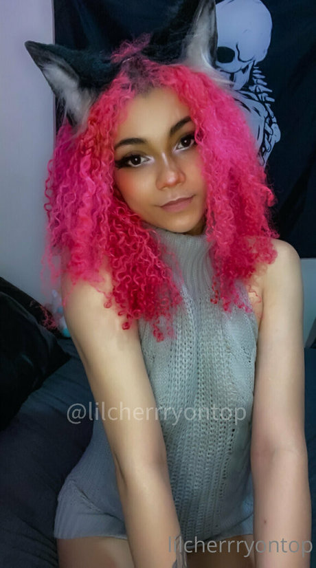 lilcherrryontopfree pornstar img