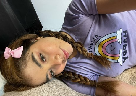 marinagoldxx model top picture