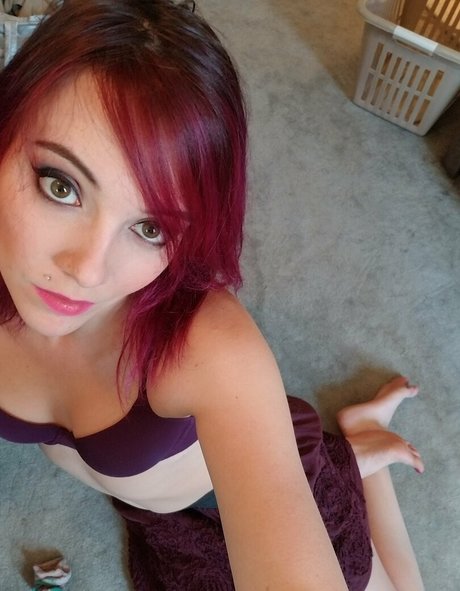 karasfreefeet xxx model pictures