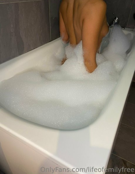 lifeofemilyfree model top galleries