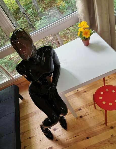 vickydevika star beautiful pictures